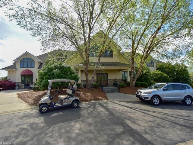 1007 Castle Pines Court, Clemmons, NC 27012