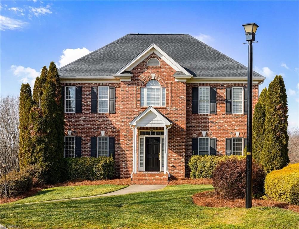 1007 Castle Pines Court, Clemmons, NC 27012