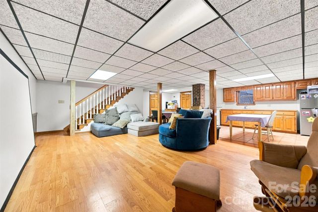 512 Garrou Avenue SE, Valdese, NC 28690