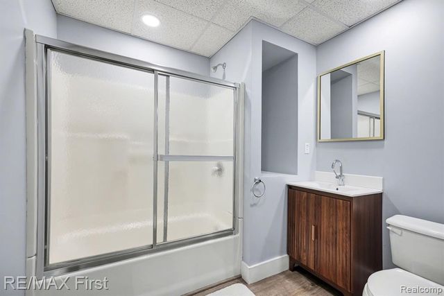 20400 Robinway Drive, Macomb, MI 48036