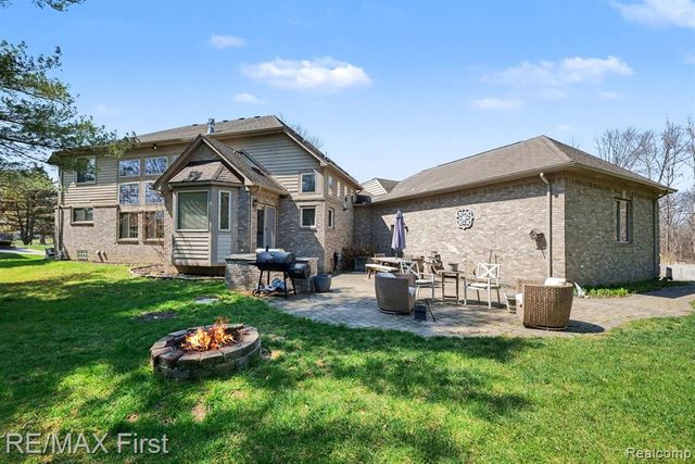 20400 Robinway Drive, Macomb, MI 48036