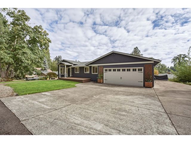 18428 STEAMBOAT Way, West Linn, OR 97068