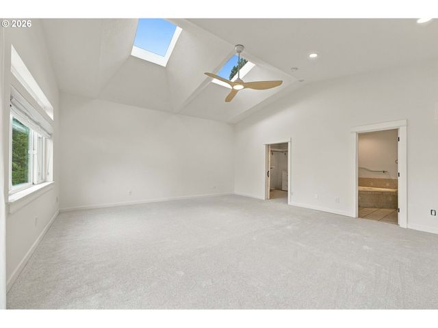 18428 STEAMBOAT Way, West Linn, OR 97068