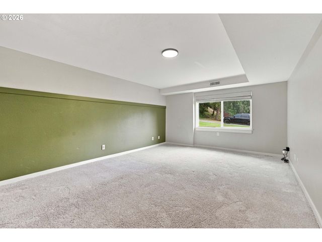 18428 STEAMBOAT Way, West Linn, OR 97068