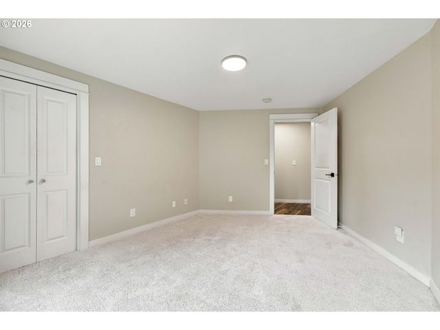 18428 STEAMBOAT Way, West Linn, OR 97068