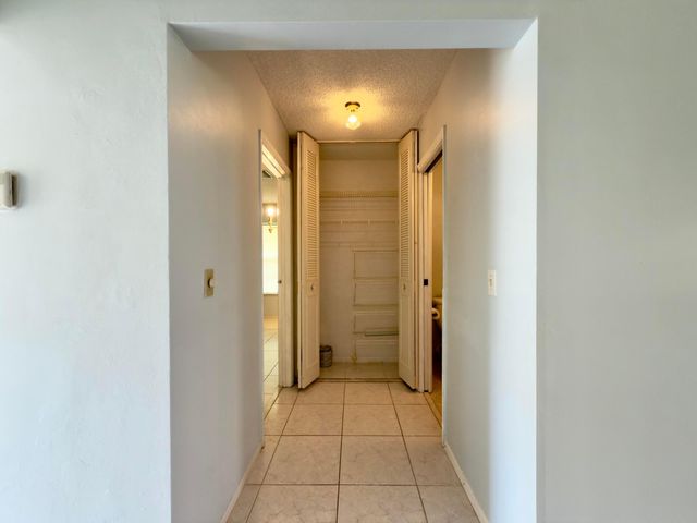 170 Amherst Lane, Lake Worth, FL 33467