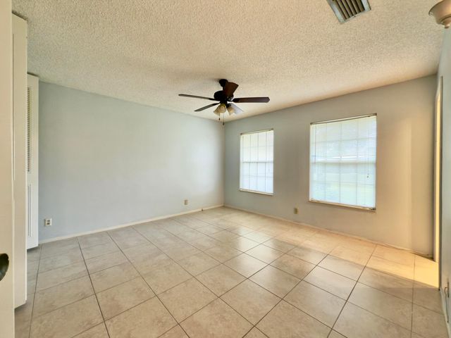 170 Amherst Lane, Lake Worth, FL 33467