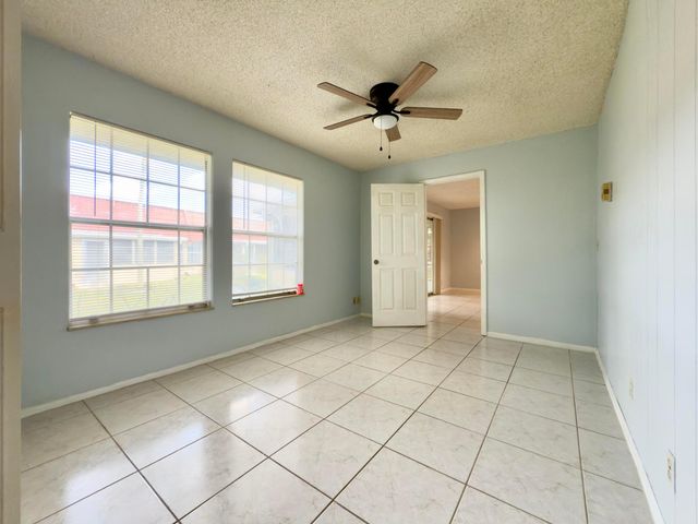 170 Amherst Lane, Lake Worth, FL 33467