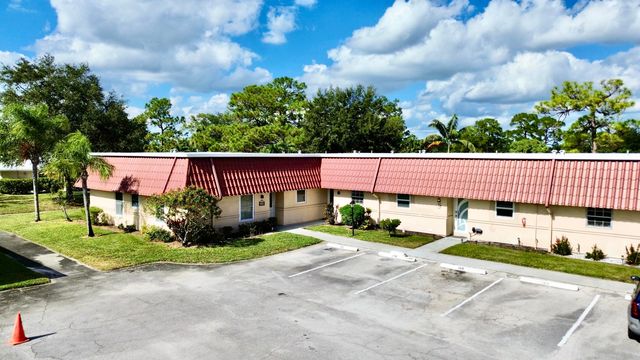 170 Amherst Lane, Lake Worth, FL 33467