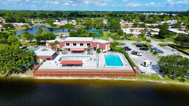 170 Amherst Lane, Lake Worth, FL 33467