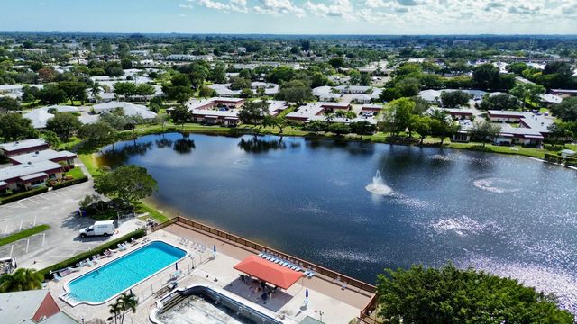 170 Amherst Lane, Lake Worth, FL 33467