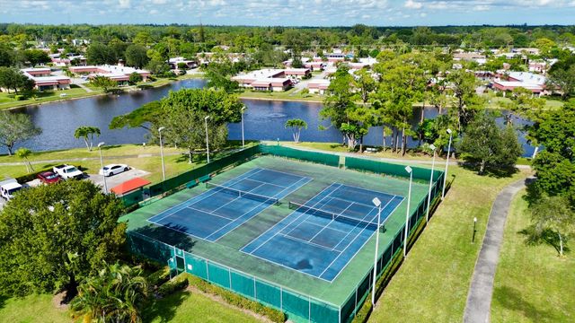 170 Amherst Lane, Lake Worth, FL 33467