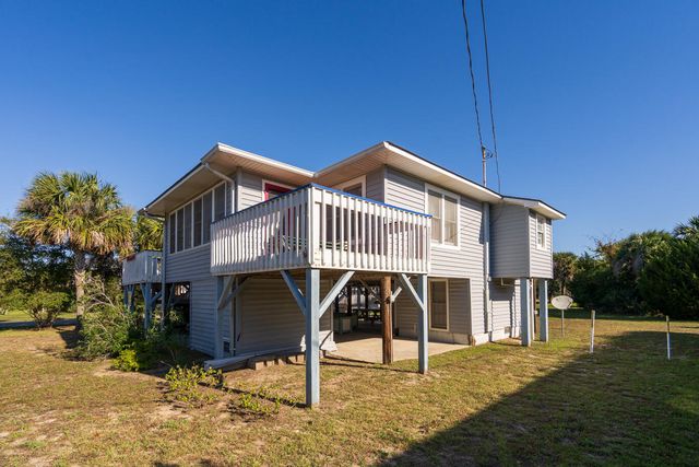 3131 Palmetto Boulevard, Edisto Island, SC 29438