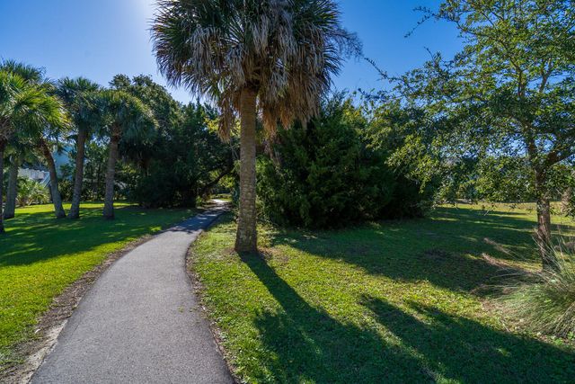 3131 Palmetto Boulevard, Edisto Island, SC 29438