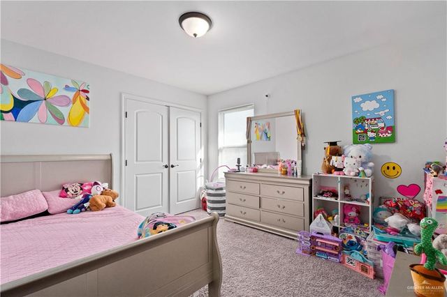 2307 26th Drive N, Hidalgo, TX 78557