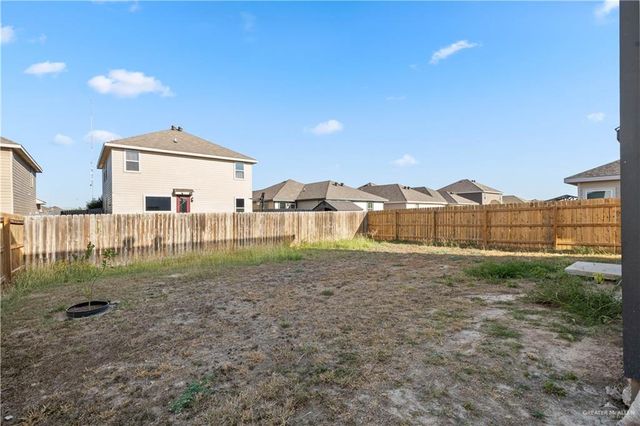 2307 26th Drive N, Hidalgo, TX 78557