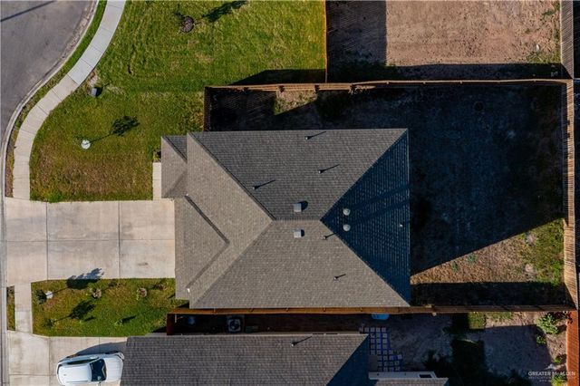 2307 26th Drive N, Hidalgo, TX 78557