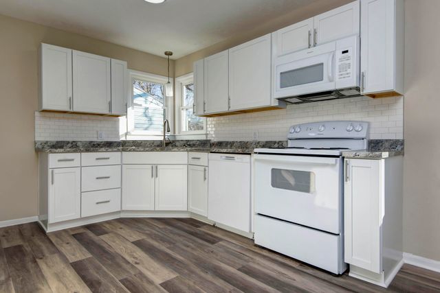 1940 S Franklin Avenue, Springfield, MO 65807