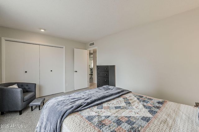 9814 W LONG HILLS Drive, Sun City, AZ 85351