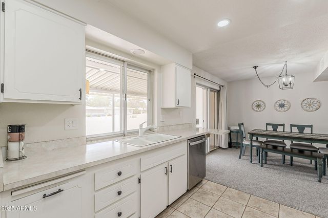 9814 W LONG HILLS Drive, Sun City, AZ 85351