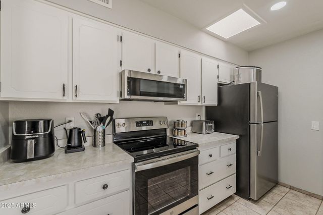 9814 W LONG HILLS Drive, Sun City, AZ 85351