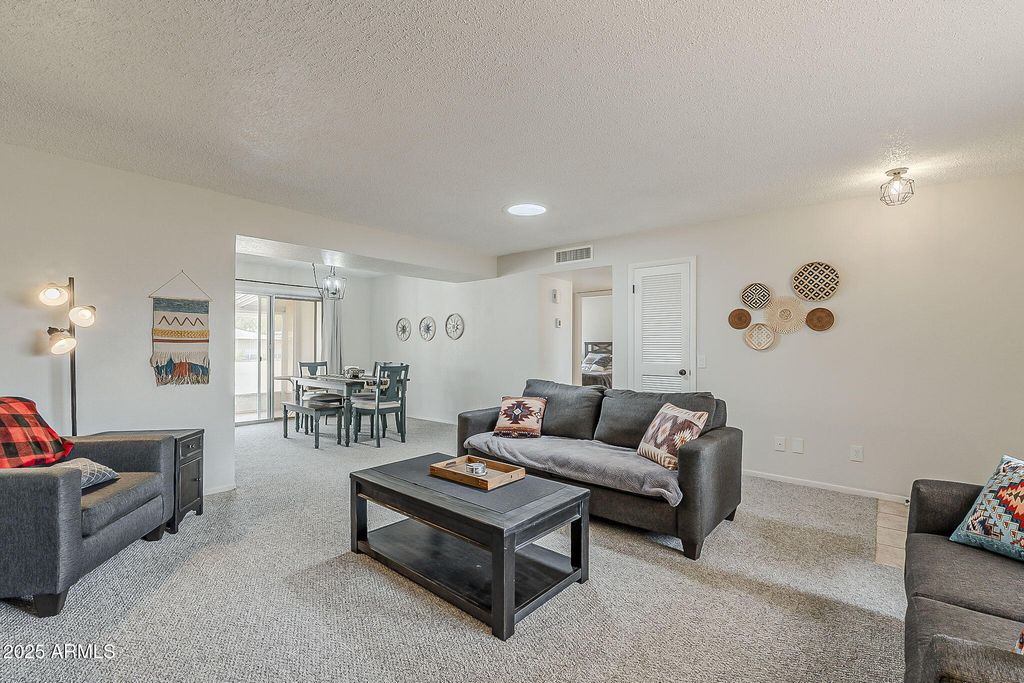 9814 W LONG HILLS Drive, Sun City, AZ 85351