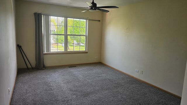 1514 Meadowsedge Drive, Carpentersville, IL 60110