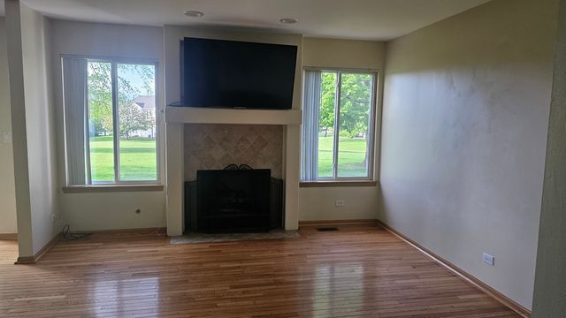 1514 Meadowsedge Drive, Carpentersville, IL 60110
