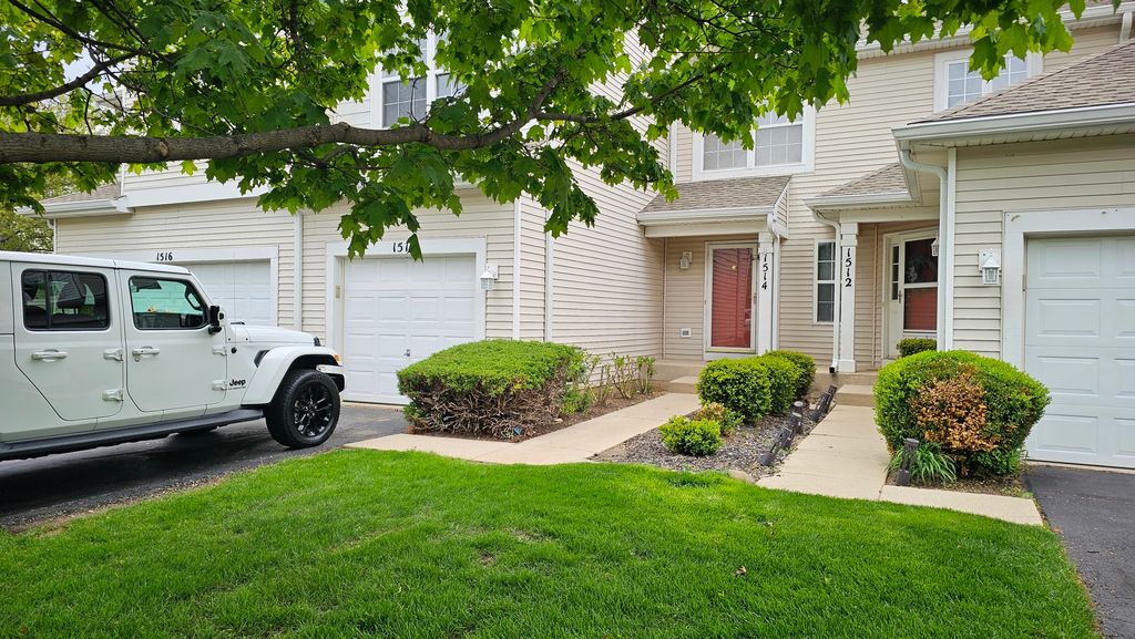 1514 Meadowsedge Drive, Carpentersville, IL 60110