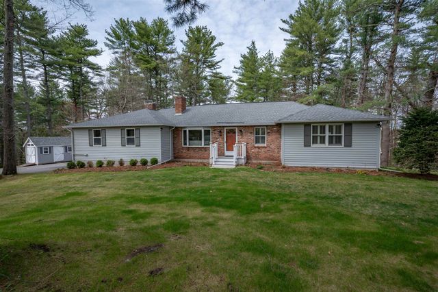 15 Twin Street, Windham, NH 03087