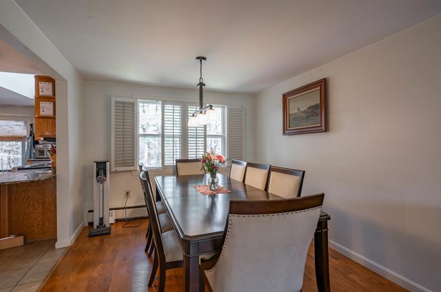 15 Twin Street, Windham, NH 03087