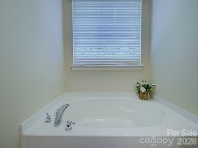 1912 Aston Mill Place, Charlotte, NC 28273