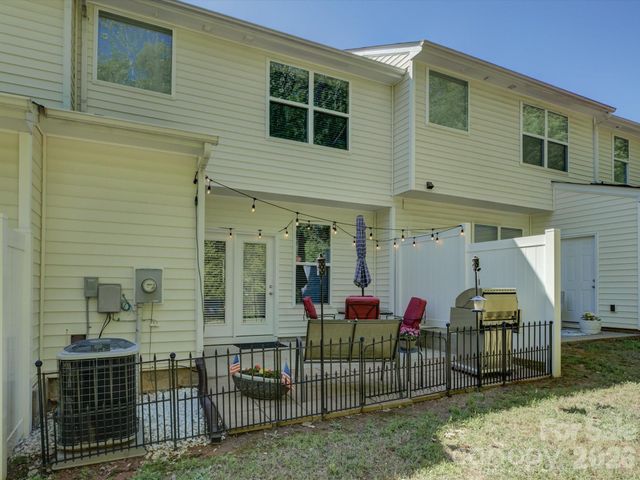 1912 Aston Mill Place, Charlotte, NC 28273