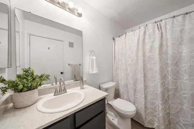 475 N Midway Drive 117, Escondido, CA 92027