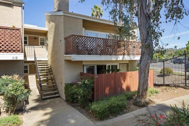 475 N Midway Drive 117, Escondido, CA 92027