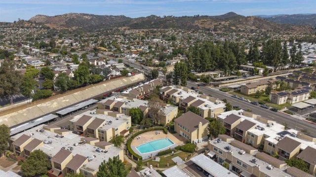 475 N Midway Drive 117, Escondido, CA 92027