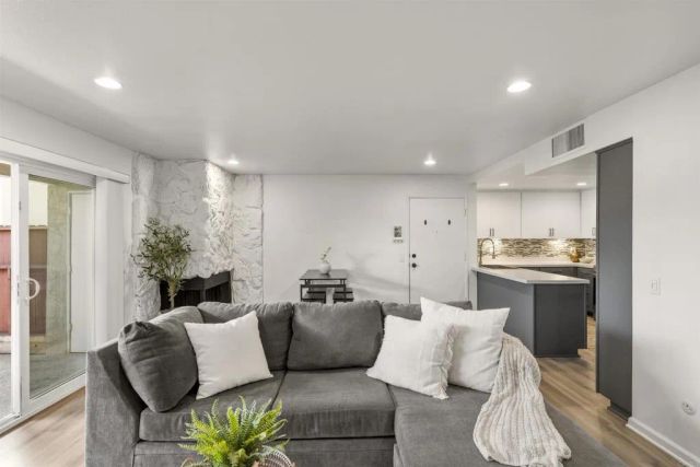 475 N Midway Drive 117, Escondido, CA 92027