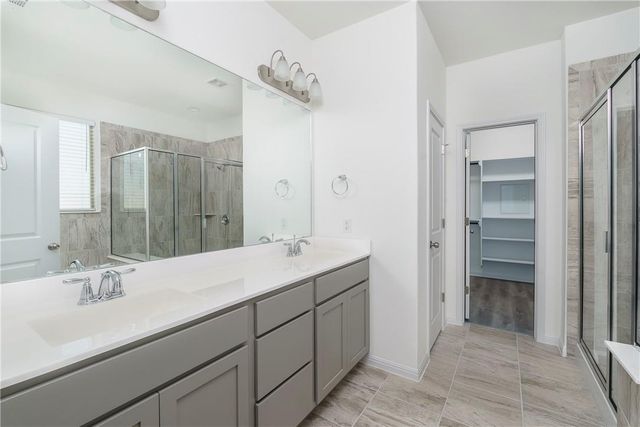 220 Tanda LN, Hutto, TX 78634