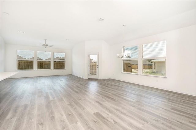 220 Tanda LN, Hutto, TX 78634