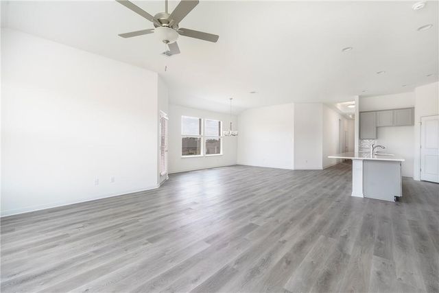 220 Tanda LN, Hutto, TX 78634