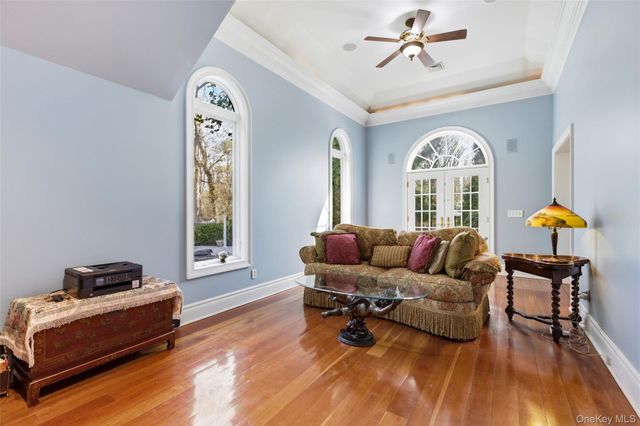 31 W Meadow Road, Setauket, NY 11733