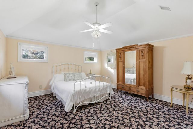 31 W Meadow Road, Setauket, NY 11733
