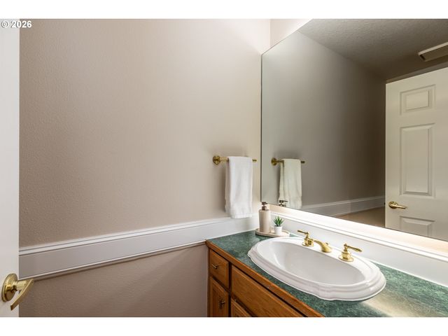 114 MADRONA Ct, St Helens, OR 97051