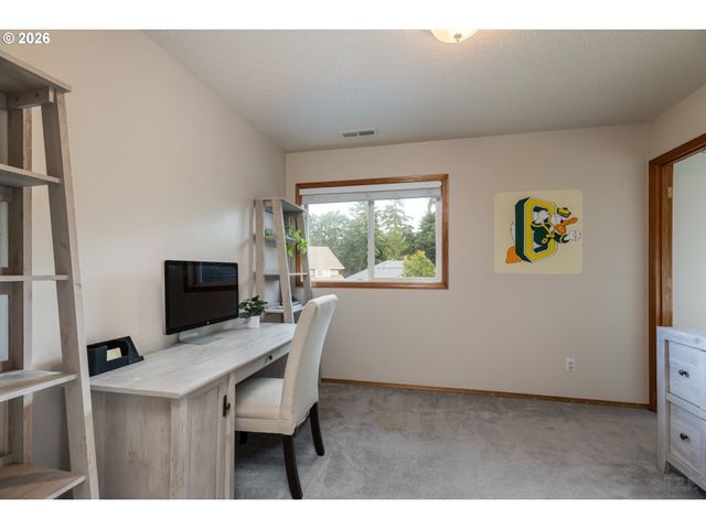 114 MADRONA Ct, St Helens, OR 97051
