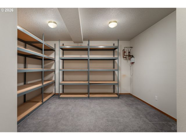 114 MADRONA Ct, St Helens, OR 97051