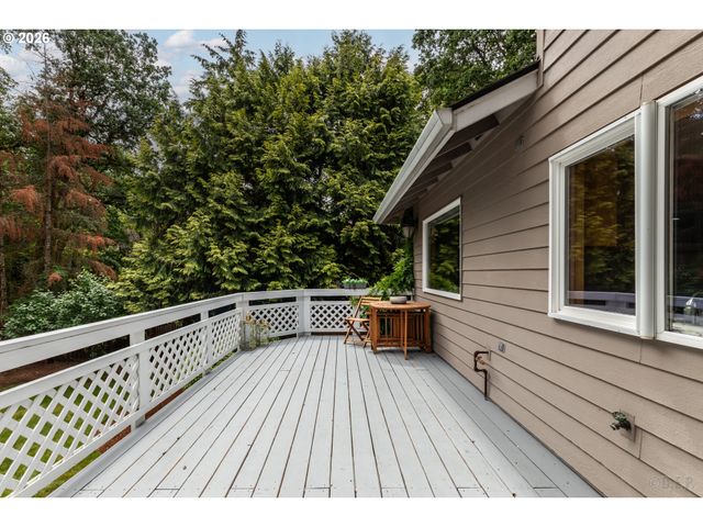 114 MADRONA Ct, St Helens, OR 97051