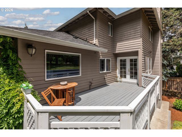 114 MADRONA Ct, St Helens, OR 97051