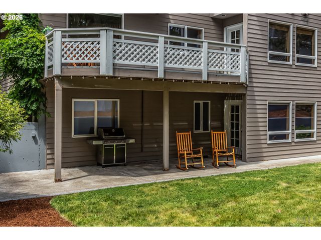 114 MADRONA Ct, St Helens, OR 97051