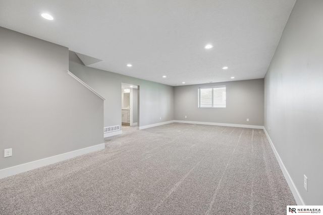 5074 W Stampede Lane, Lincoln, NE 68528