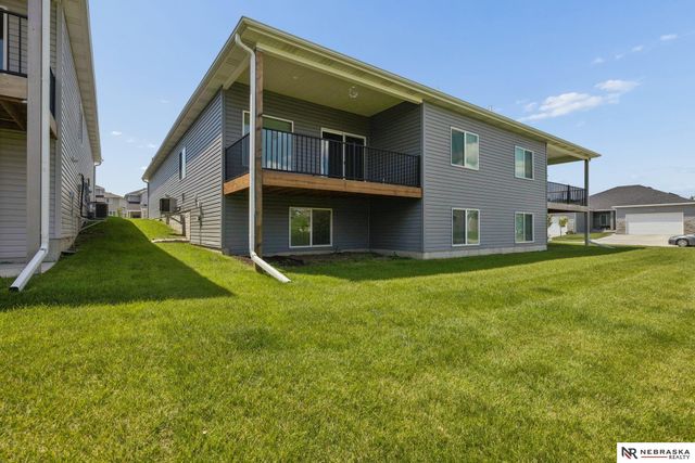 5074 W Stampede Lane, Lincoln, NE 68528